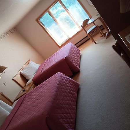 White Birch Inn 스터전 베이 외부 사진