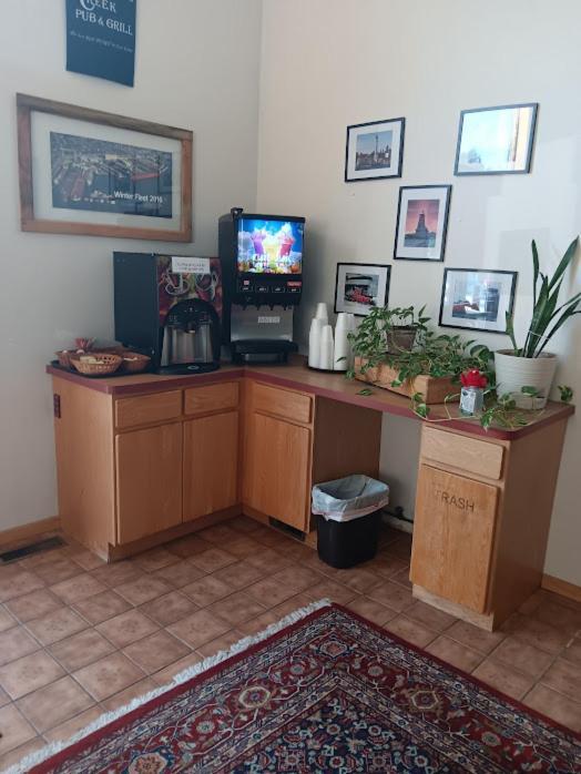White Birch Inn 스터전 베이 외부 사진